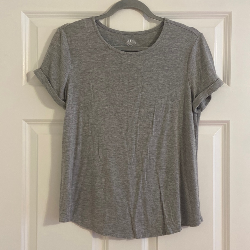 🧡 Women’s t-shirt